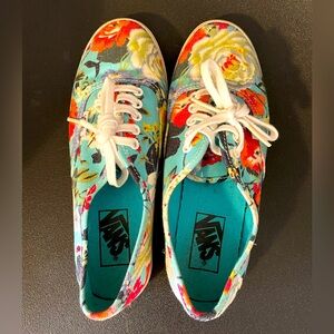 Vans Authentic in teal/red floral print - Size US 6.5 Women/5 Men.